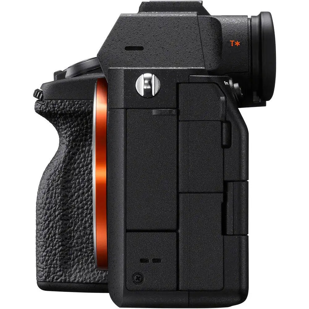Sony a7 IV Mirrorless Camera with 24-105mm f/4 Lens (ILCE7M4+24105+Splbundle-R)