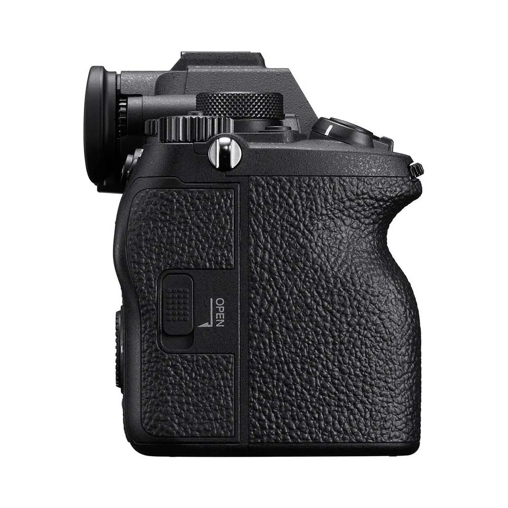 Sony a7 IV Mirrorless Camera with 24-105mm f/4 Lens (ILCE7M4+24105+Splbundle-R)