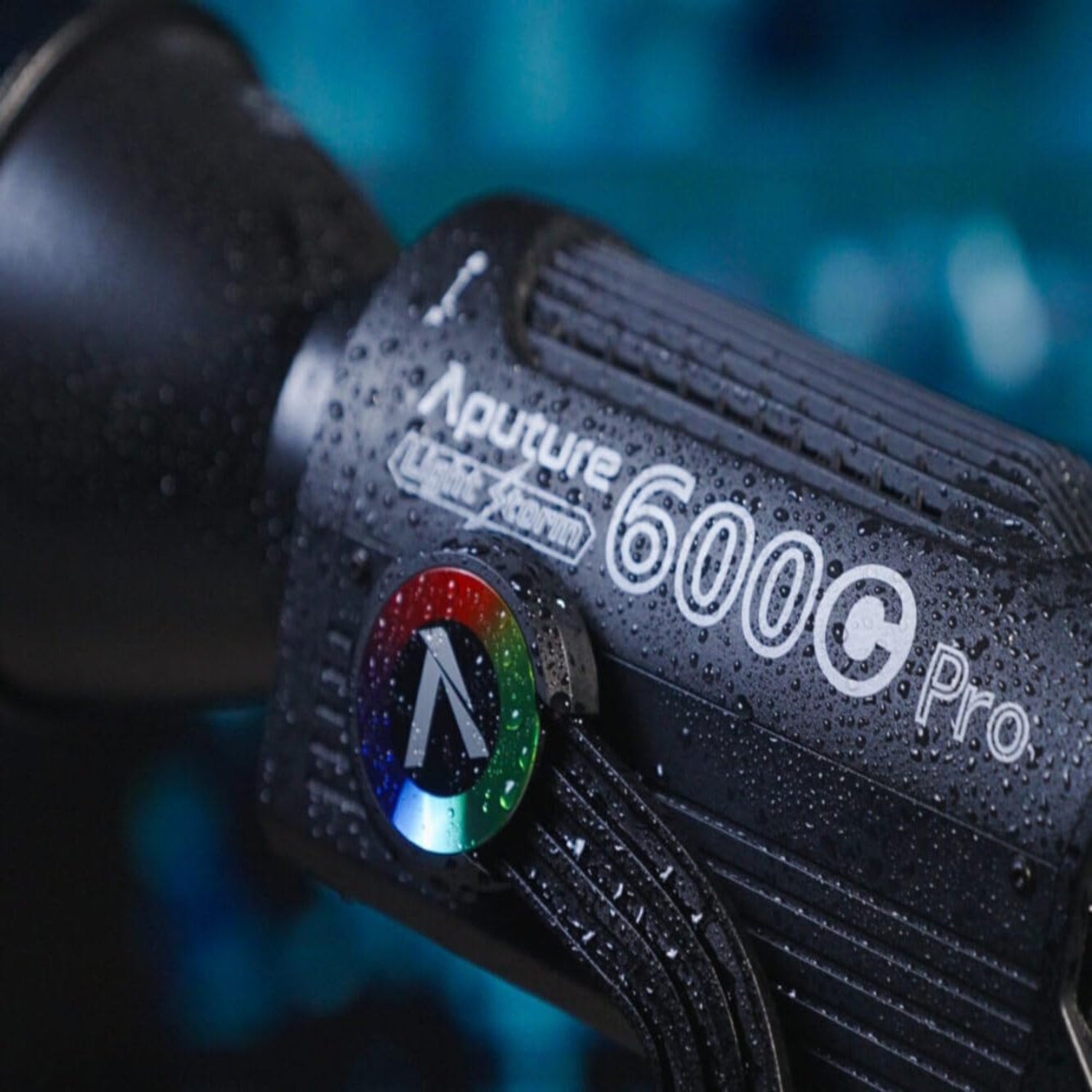Aputure LS 600C PRO 600W Output RGBWW Full-Color Light 15 Built-In Lighting FX, Comes with a Hyper Reflector