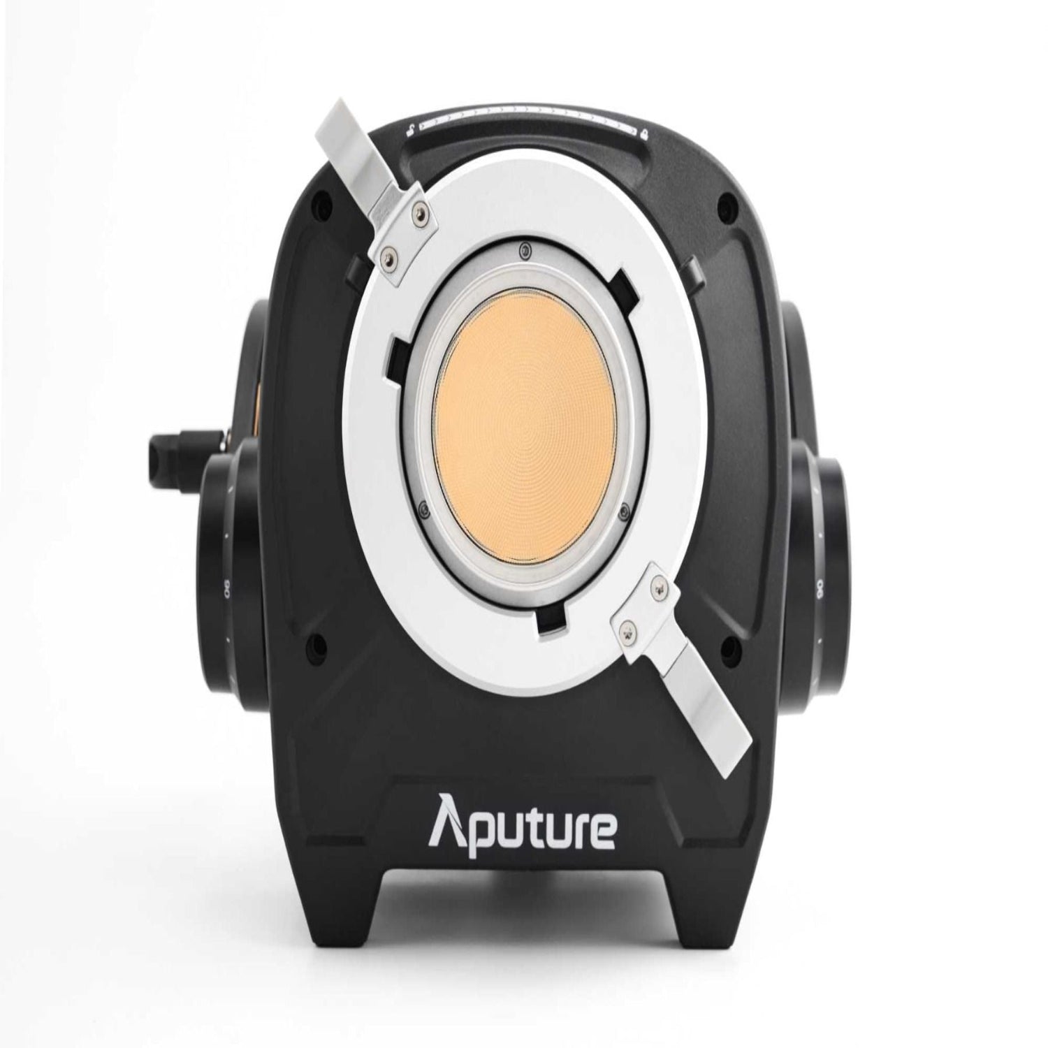 Aputure Storm 1000c LED light
